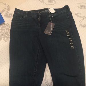 Torrid Bombshell Skinny jeans size 14